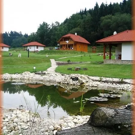 シャレー Motylek 4 Borusov