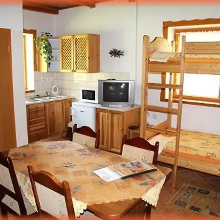 Dağ evi Motylek 4 Borusov